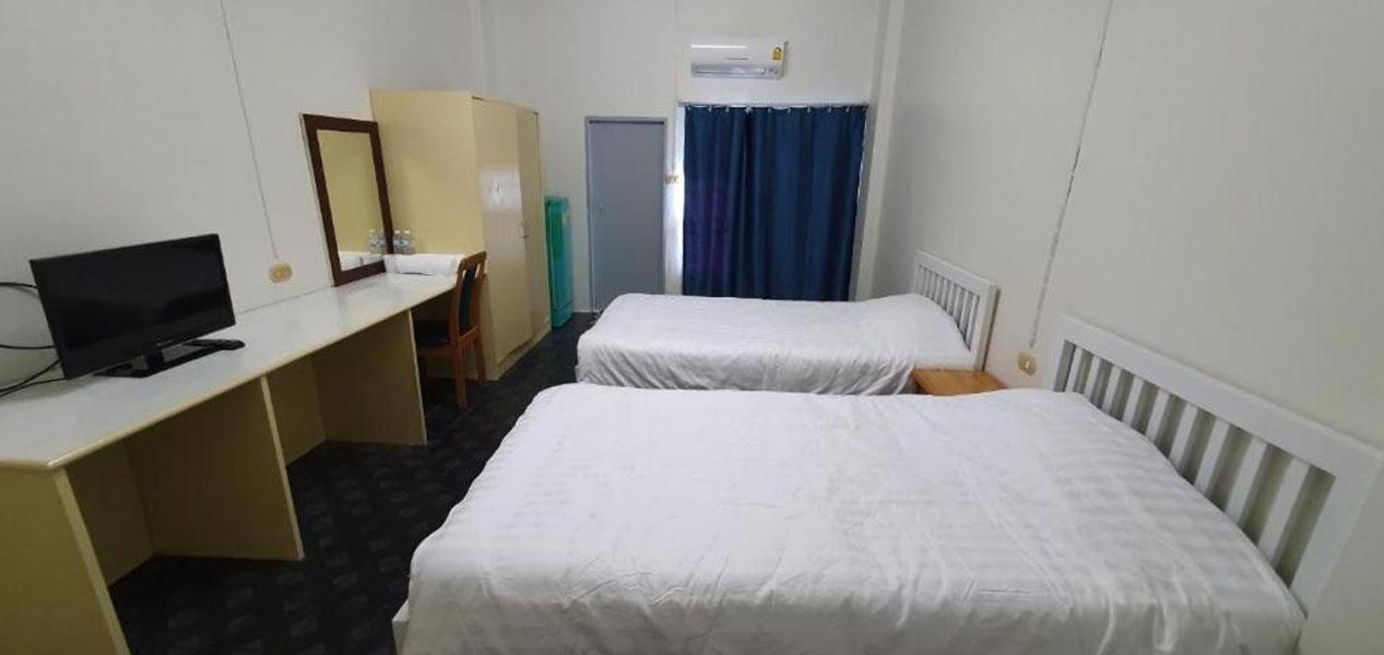 Monta Apartment Bang Saen Exterior photo
